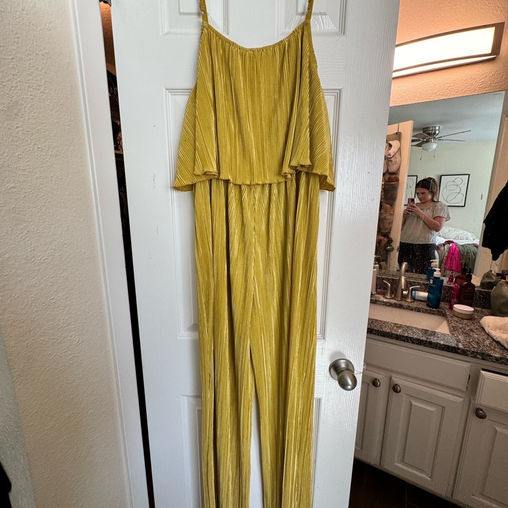 Cider Mustard Yellow Pleated Jumpsuit